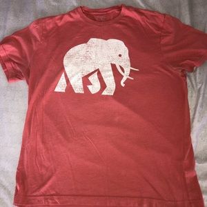 Men’s Banana Republic XL Elephant Graphic Tee